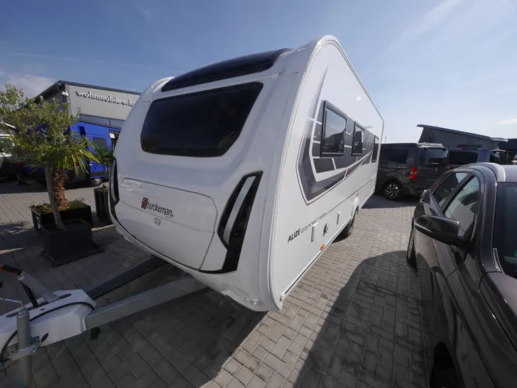 Fahrzeugbild Trigano Sterckemann Alize Connect 550 LJ, Markise #1