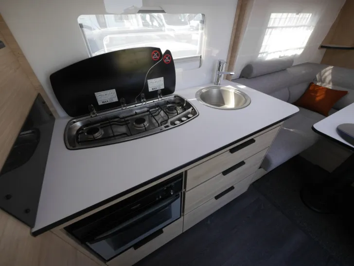 Fahrzeugbild Trigano Sterckemann Alize Connect 550 LJ, Markise #13