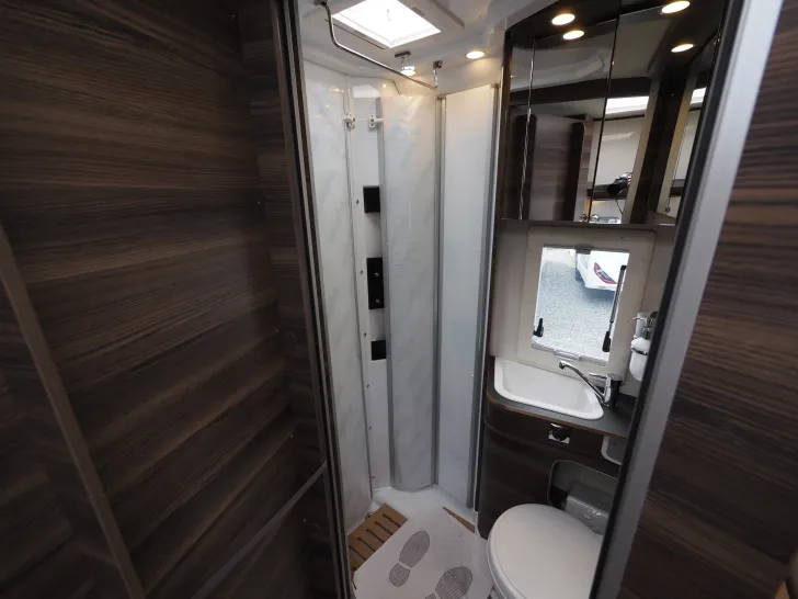 Fahrzeugbild Laika ECOVIP L 3009, Exclusives Leder, 180 PS Aut. #20