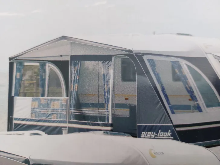 Fahrzeugbild Delta Euroliner 3900 FB #9