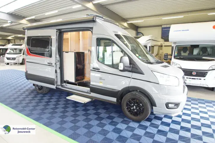 Fahrzeugbild Bürstner Lineo C 590 AUTOMATIK / AHK #1