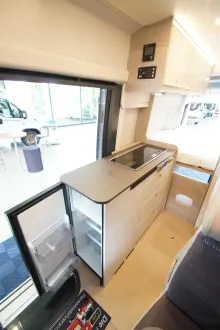 Fahrzeugbild Bürstner Lineo C 590 #12