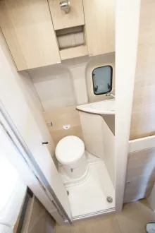 Fahrzeugbild Bürstner Lineo C 590 #14