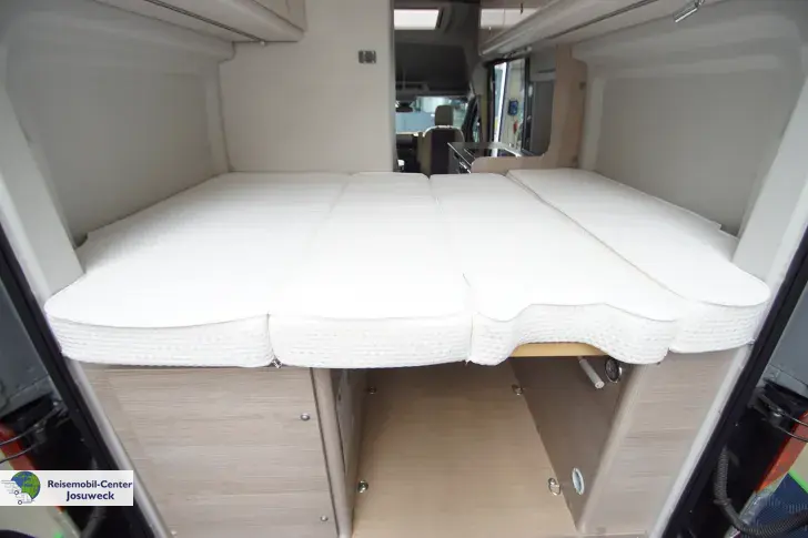 Fahrzeugbild Bürstner Lineo C 590 AUTOMATIK / AHK #16