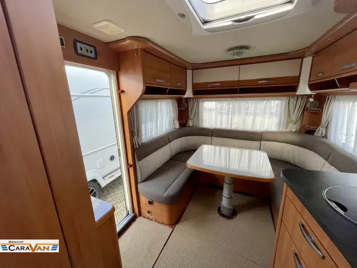 Fahrzeugbild Hymer Eriba Nova 541 LuxusLine/Mover #5
