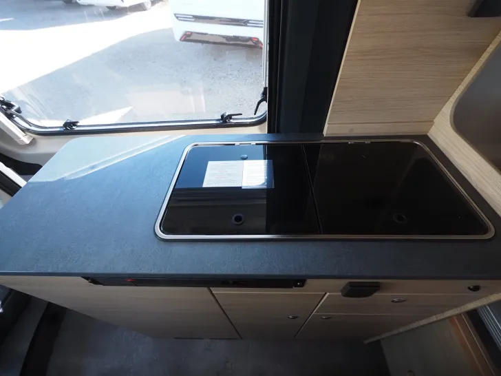 Fahrzeugbild Roadcar R 540, Aufstelldach, Markise, D-Heiz., 2. Batt. #7