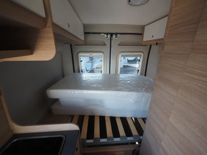 Fahrzeugbild Roadcar R 540, Aufstelldach, Markise, D-Heiz., 2. Batt. #11