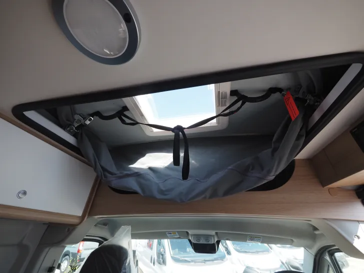 Fahrzeugbild Roadcar R 540, Aufstelldach, Markise, D-Heiz., 2. Batt. #15