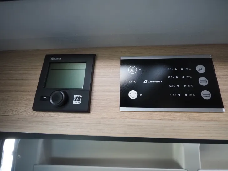 Fahrzeugbild Roadcar R 540, Aufstelldach, Markise, D-Heiz., 2. Batt. #16