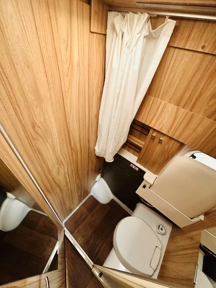 Fahrzeugbild Hymer Camper Van Grand Canyon S wenig Kilometer , 1. Hand #25