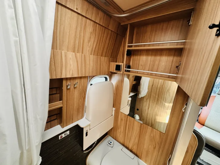 Fahrzeugbild Hymer Camper Van Grand Canyon S wenig Kilometer , 1. Hand #22