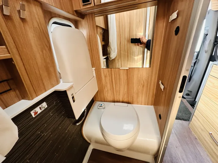 Fahrzeugbild Hymer Camper Van Grand Canyon S wenig Kilometer , 1. Hand #23