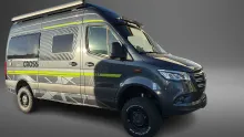 Schräg Vorne Hymer Camper Van Grand Canyon S CrossOver Sofort verfügbar