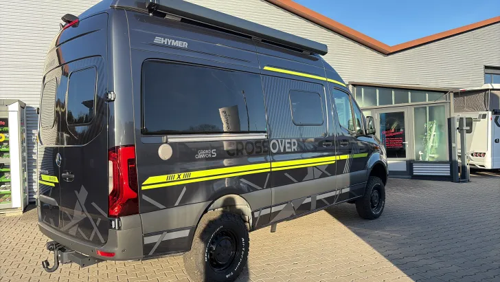 Schräg Hinten Hymer Camper Van Grand Canyon S CrossOver Sofort verfügbar