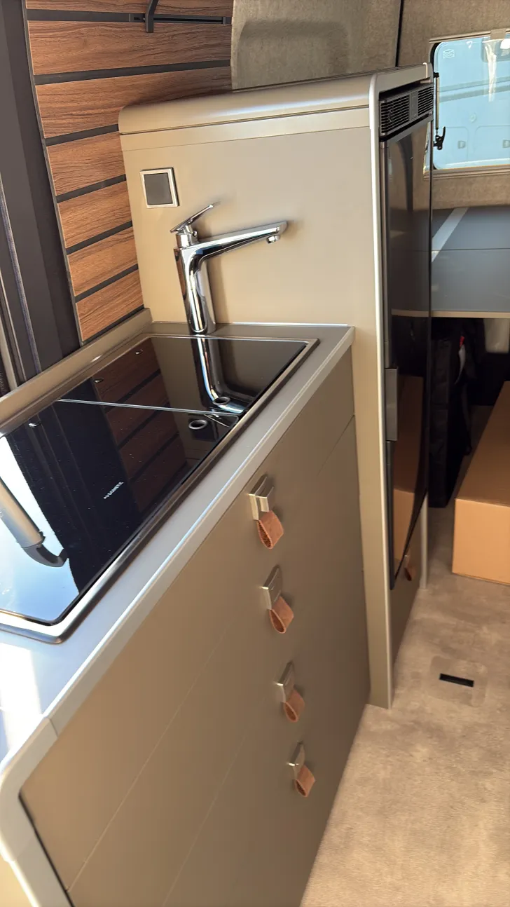 Küchen Hymer Camper Van Grand Canyon S CrossOver Sofort verfügbar