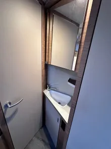 Fahrzeugbild Knaus L!VE WAVE 650 MF Auto-Sat./TV, Bike-Lift LIVE #11