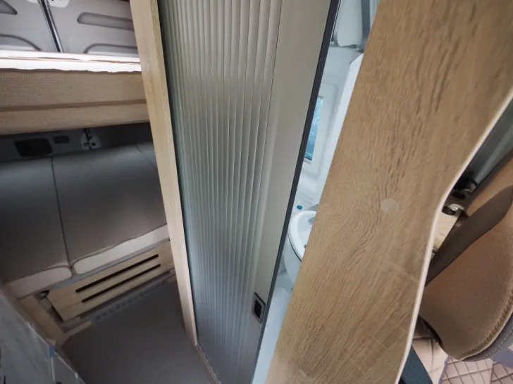 Fahrzeugbild Clever Vario Kids, D+E Heizung, Schwenkbad, Gr. Kühl #11