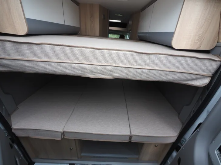 Fahrzeugbild Clever Vario Kids, D+E Heizung, Schwenkbad, Gr. Kühl #16