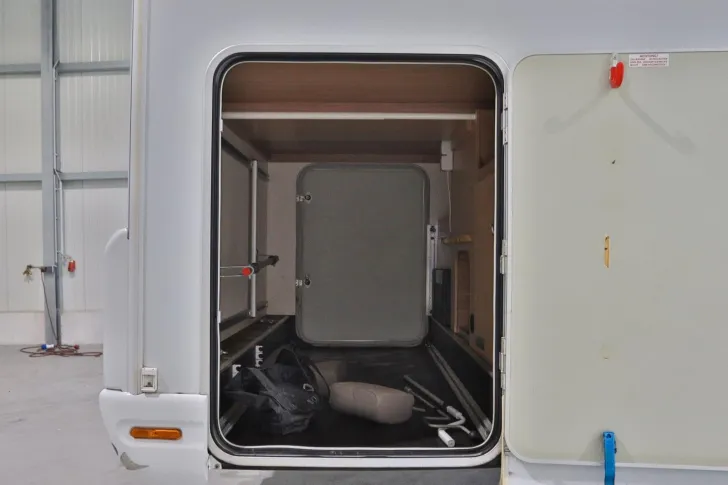 Fahrzeugbild Knaus Sun TI 700 MEG / Automatik / Einzelbetten #5