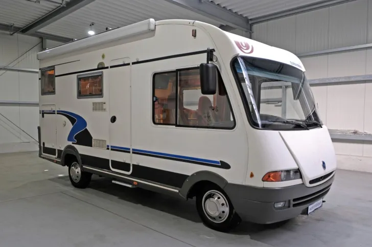 Fahrzeugbild Eura Mobil I 630 HB/Festbett+Hubbett/Klima/Solar/dop.Boden #1