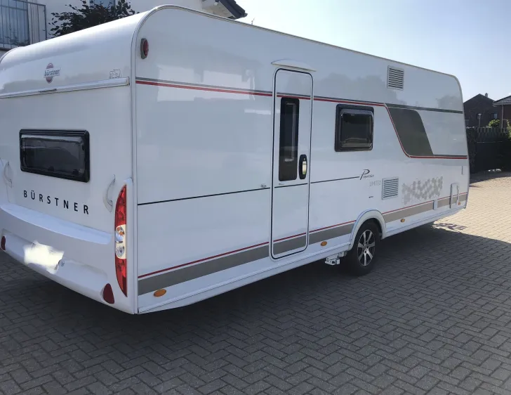 Grundriss Nacht Bürstner Premio 550 TK