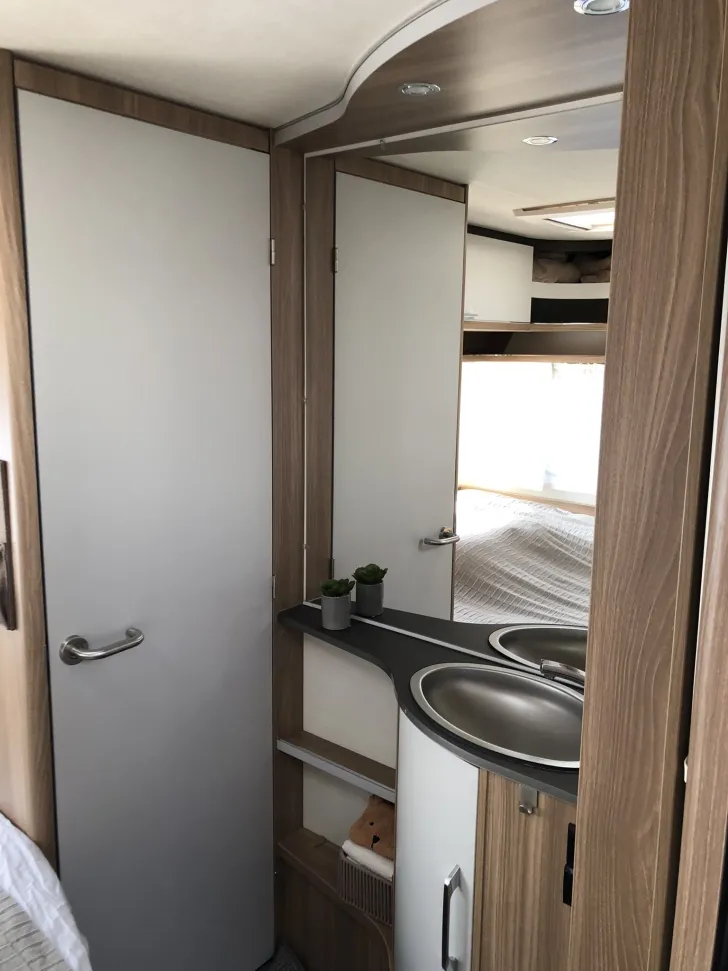 Fahrzeugbild Bürstner Premio 550 TK #7