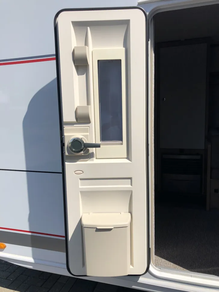 Fahrzeugbild Bürstner Premio 550 TK #10