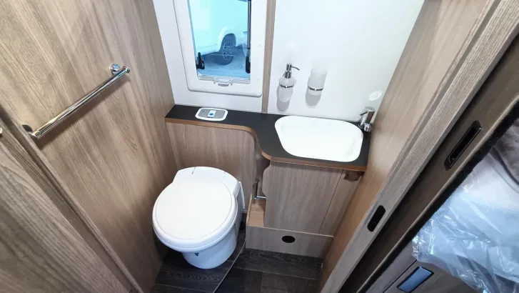 Fahrzeugbild Laika Ecovip L 4009 Sie sparen EUR 25.000,00 #11