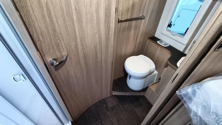Fahrzeugbild Laika Ecovip L 4009 Sie sparen EUR 25.000,00 #16