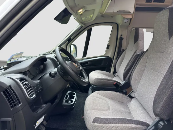 Fahrzeugbild Knaus BoxLife PRO 600 LIFETIME mit Längsbetten und AHK #8