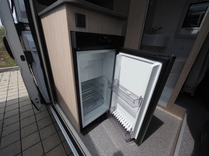 Fahrzeugbild Clever Citroen Sunny, Markise, HEO, Multim.+Kam. uvm. #5