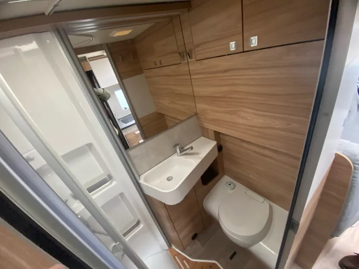 Fahrzeugbild Exsis-i Pure 580 HYMER B1 BLACK WEEKS #16