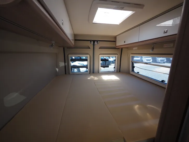 Fahrzeugbild Laika Kosmo 6.4, wie Pössl Roadcruiser B, Markise #20