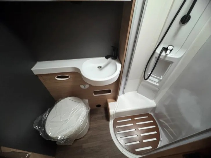 Fahrzeugbild Knaus L!VE I 700 MEG Modell 2026 #8