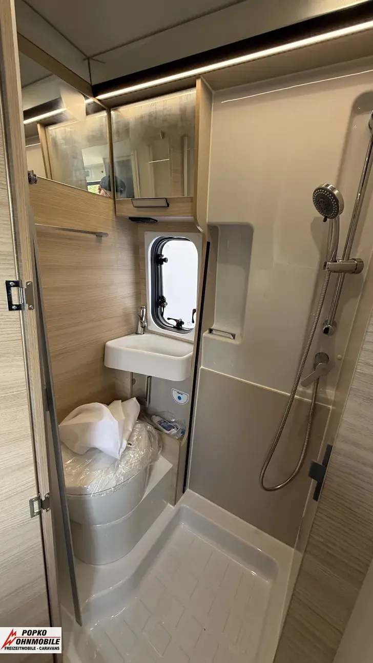 Fahrzeugbild Chausson Vans V594 Sport Line Fenster im Schlafbereich #14