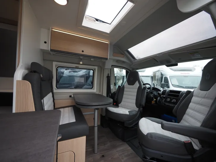 Fahrzeugbild Sunlight CLIFF 640 X, 180 PS Auto.,Multimedia,Markise #6