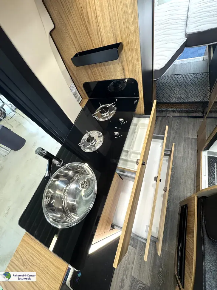 Fahrzeugbild Karmann Mobil Dexter 625 AUTOMATIK / Fahrgestell 35 H #13