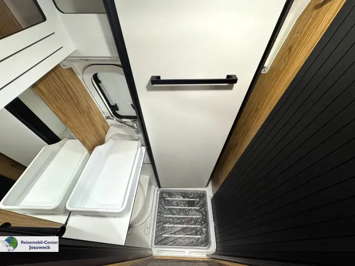 Fahrzeugbild Karmann Mobil Dexter 625 AUTOMATIK / Fahrgestell 35 H #14