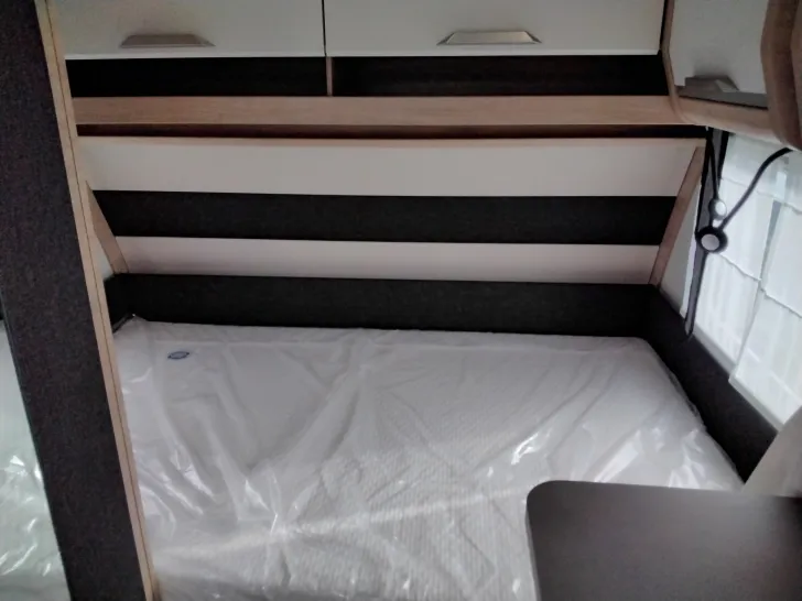 Fahrzeugbild Knaus Südwind 420 QD Black Selection Modell 2026 #8