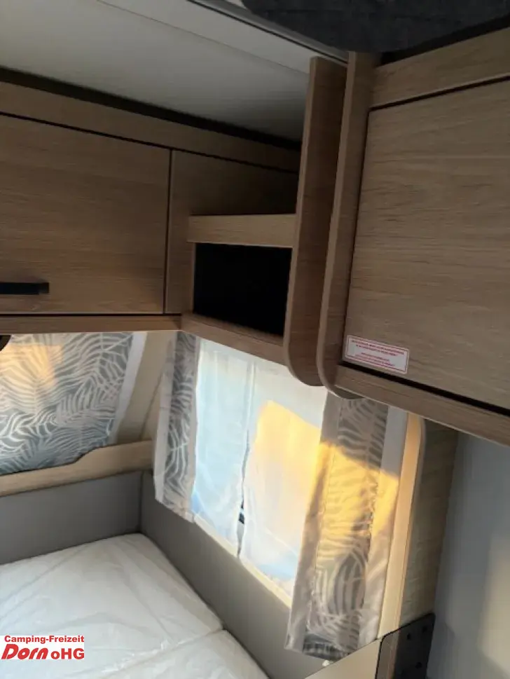 Fahrzeugbild Weinsberg CaraOne 390 QD Auflastung 1350 kg #6