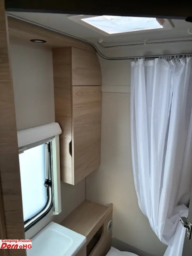 Fahrzeugbild Weinsberg CaraOne 390 QD Auflastung 1350 kg #10