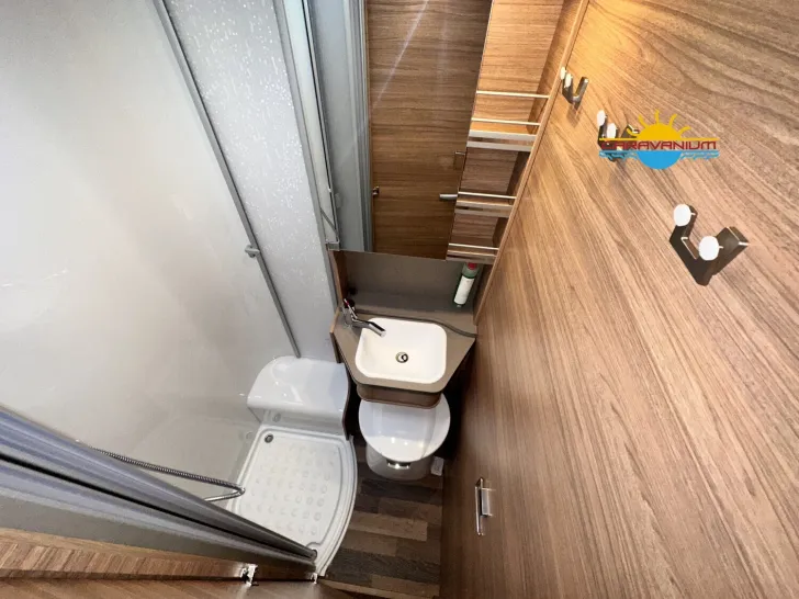 Fahrzeugbild Weinsberg CaraHome 550 MG 4 Pakete Navi/Rückfahrkamera #18