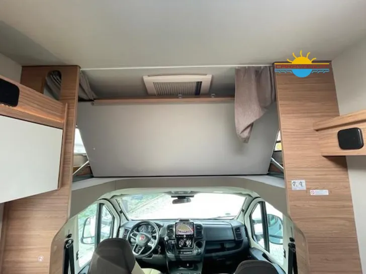 Fahrzeugbild Weinsberg CaraHome 550 MG 4 Pakete Navi/Rückfahrkamera #22