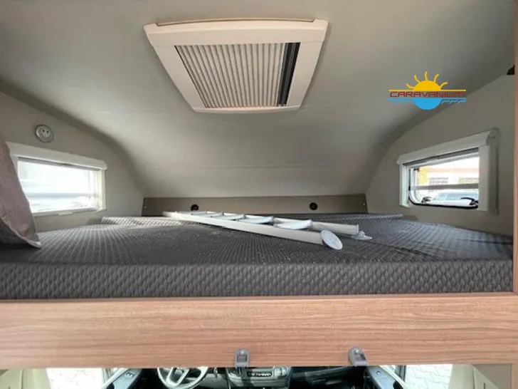 Fahrzeugbild Weinsberg CaraHome 550 MG 4 Pakete Navi/Rückfahrkamera #23