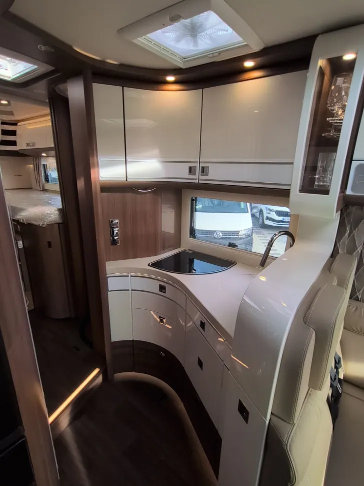 Fahrzeugbild Carthago E-LINE I 50 LE DA MB #12