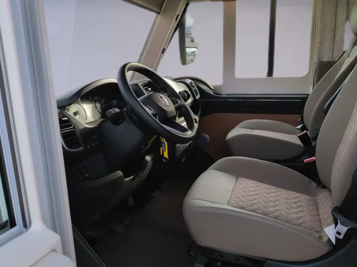 Fahrzeugbild Carthago C-LINE I 5.0 QB #6