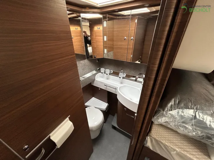 Fahrzeugbild Carthago chic c-line I 4.9 LE Sky Dream Comfort #8