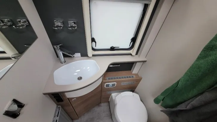 Fahrzeugbild Dethleffs Alpa I 6820-2 *AUTOMATIK*180 PS*Alde*Backofen* #17