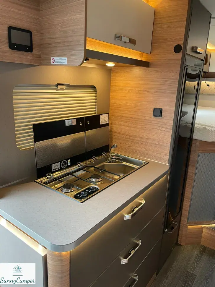 Fahrzeugbild Weinsberg CaraSuite 650 MEG (Ford) #12