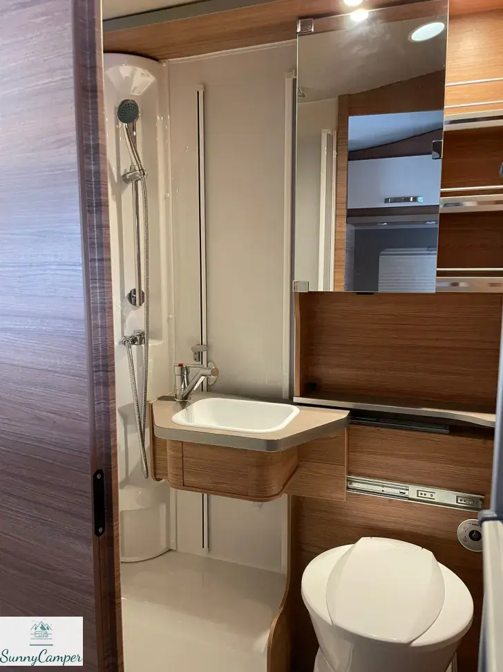 Fahrzeugbild Weinsberg CaraSuite 650 MEG (Ford) #13